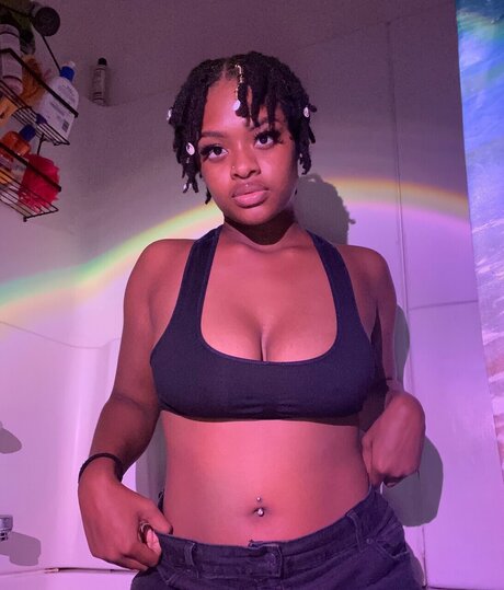 Photo nue de fuite OnlyFans de Oceania Jade