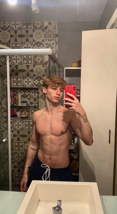 Photo nue de fuite OnlyFans de Dylan