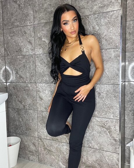 Photo nue de fuite OnlyFans de Phoebe Broughton