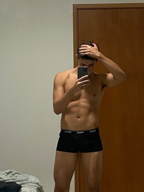 Photo nue de fuite OnlyFans de Augustoxx