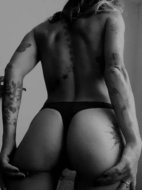 Photo nue de fuite OnlyFans de Yeyogo