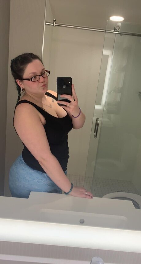 Photo nue de fuite OnlyFans de Calla