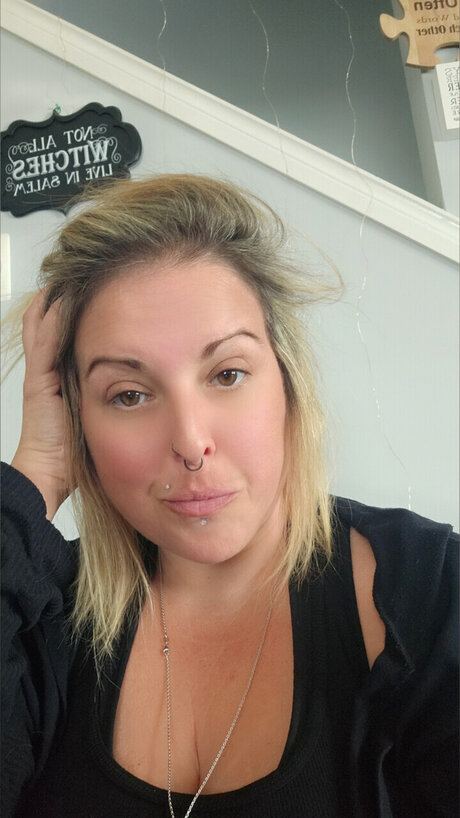 Photo nue de fuite OnlyFans de Candi