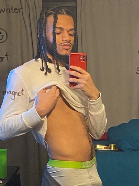 Photo nue de fuite OnlyFans de Planetxhim