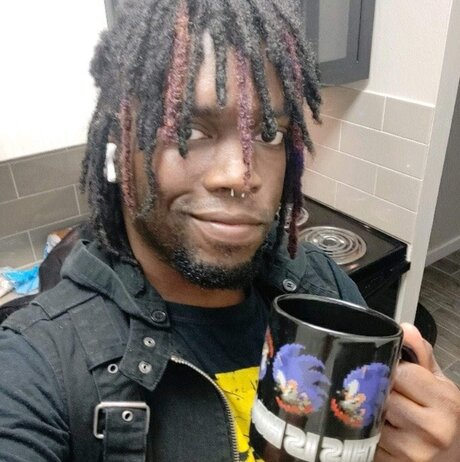 Photo nue de fuite OnlyFans de Melancholygothguy