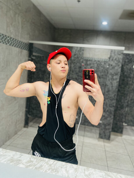 Photo nue de fuite OnlyFans de Bernabe