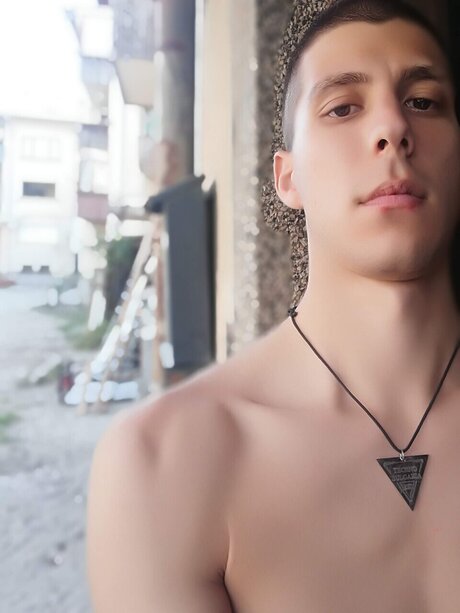 Photo nue de fuite OnlyFans de Yordan Kolev