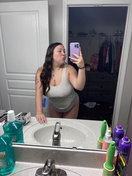 Photo nue de fuite OnlyFans de Trinababyyy