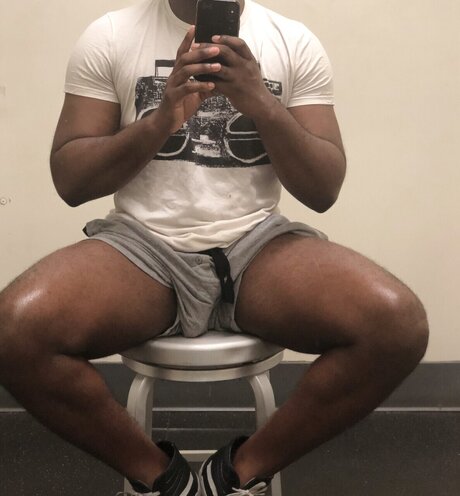 Photo nue de fuite OnlyFans de Brownstallion