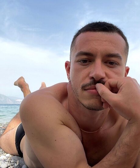 Photo nue de fuite OnlyFans de Athineos