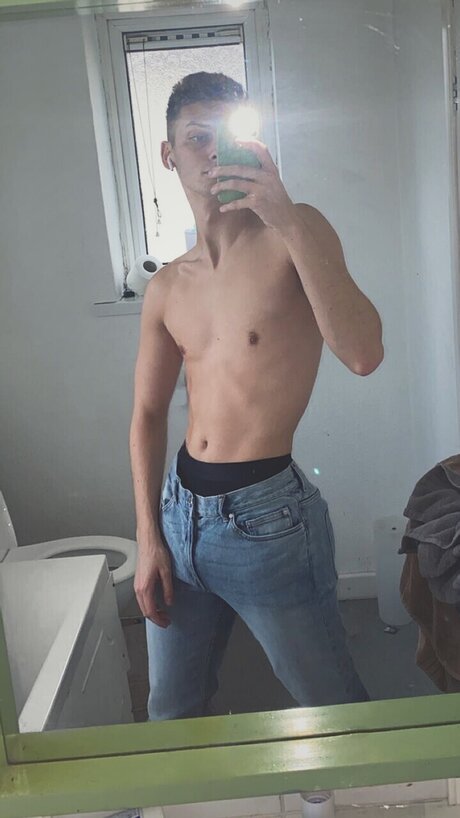 Photo nue de fuite OnlyFans de Nathan