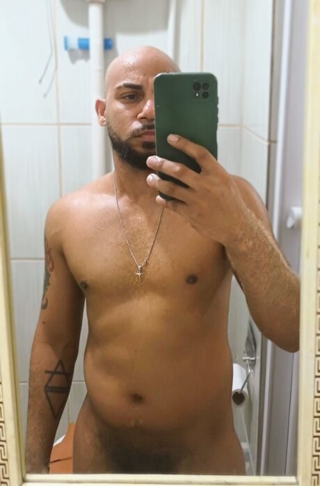 Photo nue de fuite OnlyFans de Barbudo Carioca