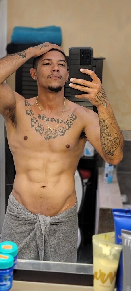 Photo nue de fuite OnlyFans de Papitonice