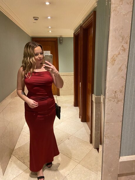 Photo nue de fuite OnlyFans de Lowri Taylor
