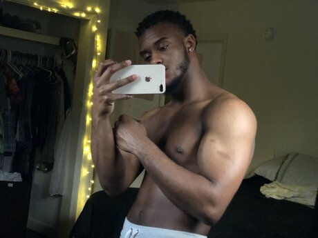 Photo nue de fuite OnlyFans de Kreol Theblacdon
