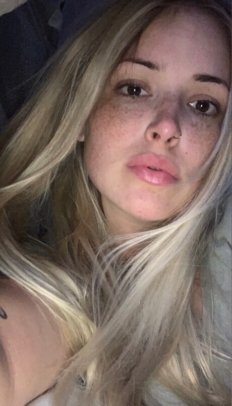 Photo nue de fuite OnlyFans de Luckylilly