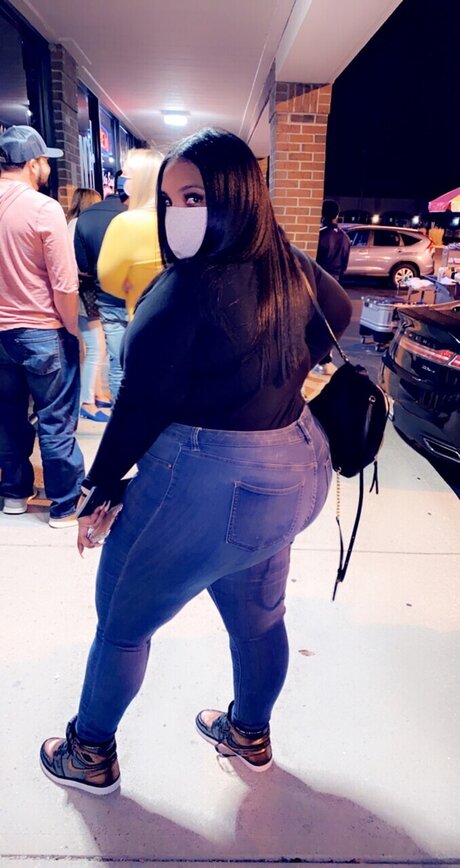 Photo nue de fuite OnlyFans de Lanegra2323
