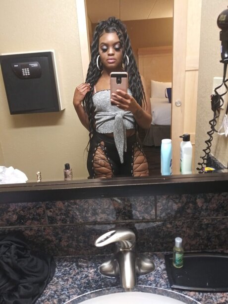 Photo nue de fuite OnlyFans de Nene