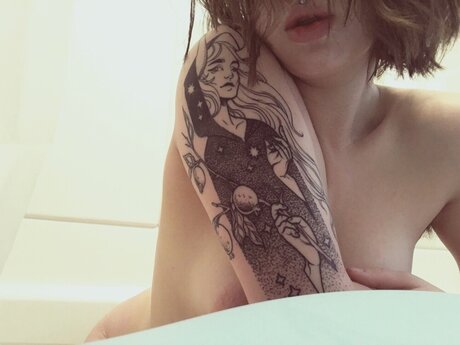 Photo nue de fuite OnlyFans de Irelyne