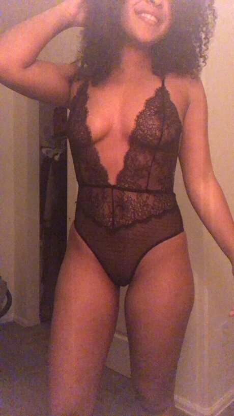 Photo nue de fuite OnlyFans de Kinky Kouple