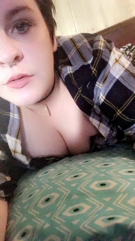 Photo nue de fuite OnlyFans de Pillowthesecond