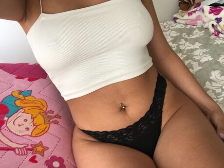 Photo nue de fuite OnlyFans de Purplerain