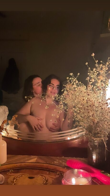 Photo nue de fuite OnlyFans de Impure Thots