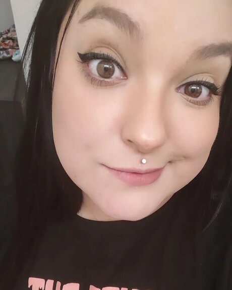 Photo nue de fuite OnlyFans de M0rvida