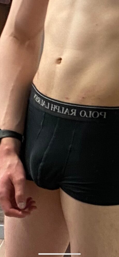 Photo nue de fuite OnlyFans de Edward