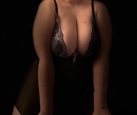 Photo nue de fuite OnlyFans de Selene