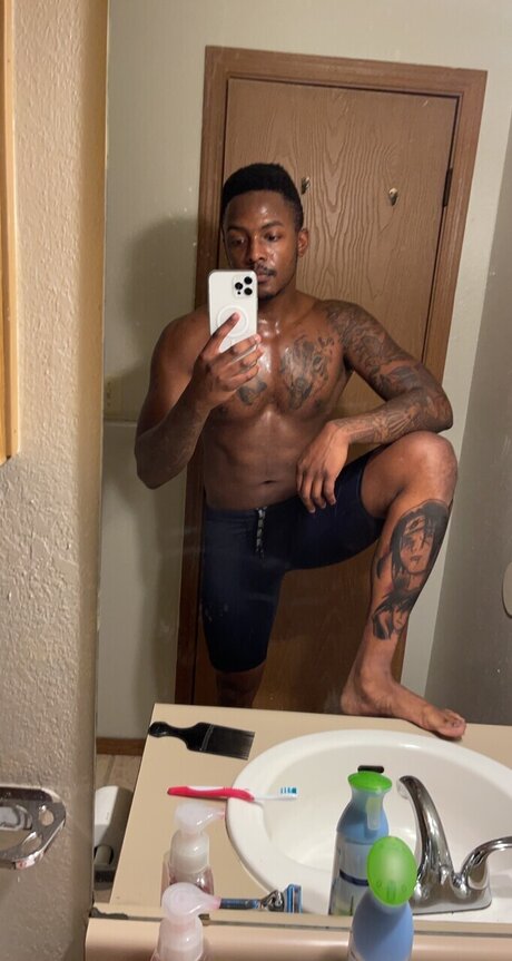Photo nue de fuite OnlyFans de Justin Teasley