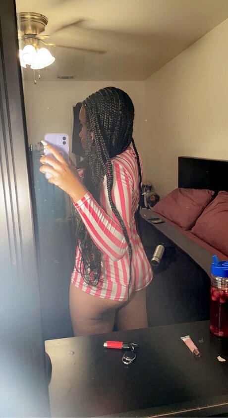 Photo nue de fuite OnlyFans de Dadon