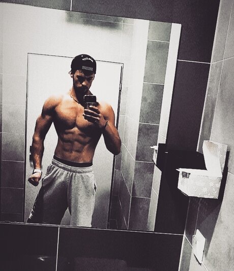 Photo nue de fuite OnlyFans de Juraj Mlynek