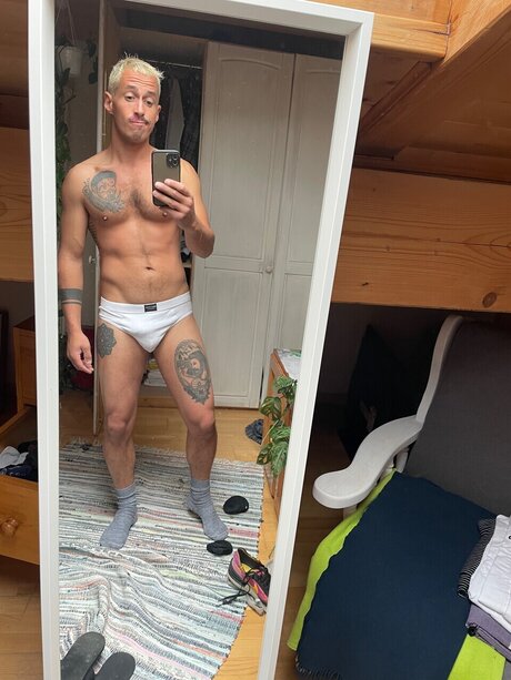 Photo nue de fuite OnlyFans de Blackleaf666