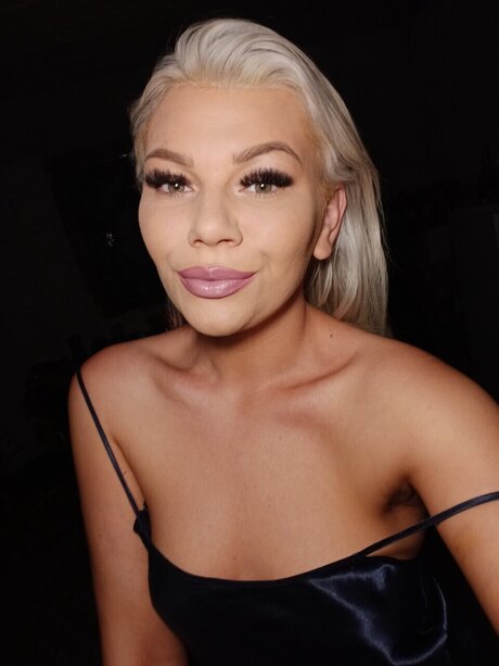 Photo nue de fuite OnlyFans de Elena Blondie