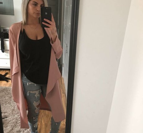Photo nue de fuite OnlyFans de Kasey Madrazo
