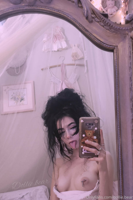 Photo nue de fuite OnlyFans de Dollie Bear