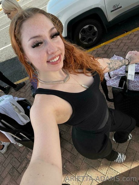 Photo nue de fuite OnlyFans de Arietta Adams