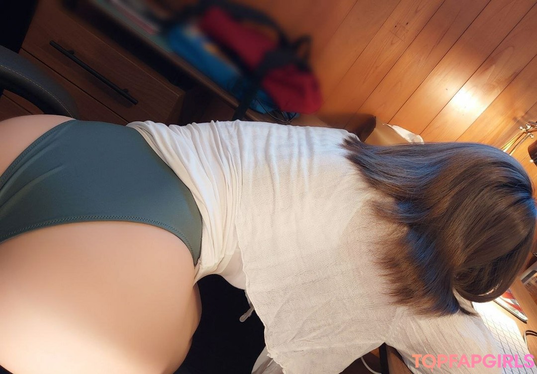 Photo nue de fuite OnlyFans de Nikumikyo #1021