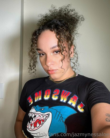 Photo nue de fuite OnlyFans de Jazmyne