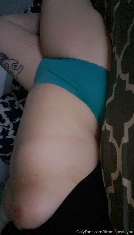 Photo nue de fuite OnlyFans de Tiramisueatsyou