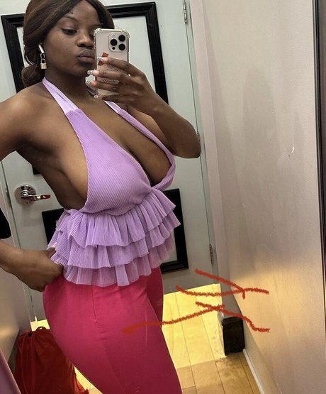 Photo nue de fuite OnlyFans de Stylebyambre Ig