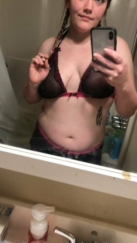 Photo nue de fuite OnlyFans de Kinkydallascouple
