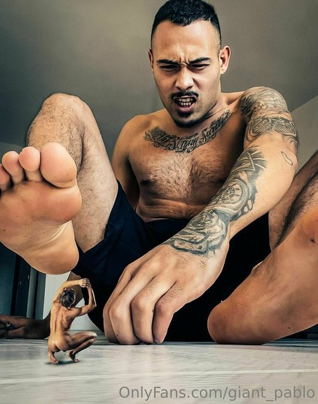 Photo nue de fuite OnlyFans de Giantpablo