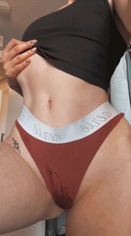 Photo nue de fuite OnlyFans de Babyred