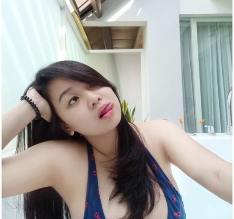 Photo nue de fuite OnlyFans de Monicajeyincanatasya