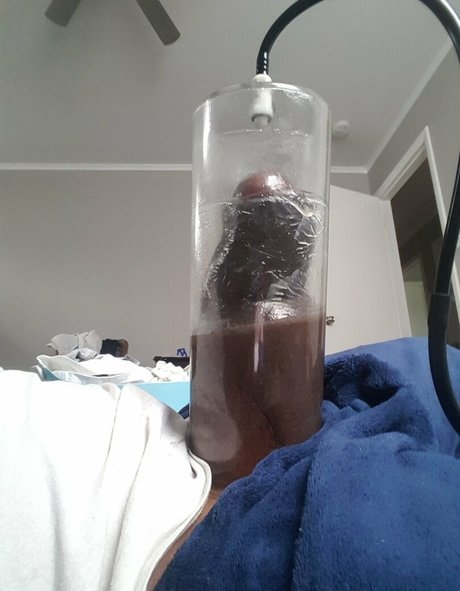 Photo nue de fuite OnlyFans de Massivobros