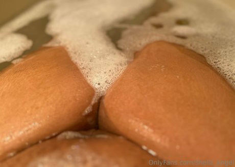 Photo nue de fuite OnlyFans de Shellzangel