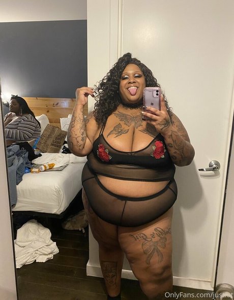 Photo nue de fuite OnlyFans de Justfat