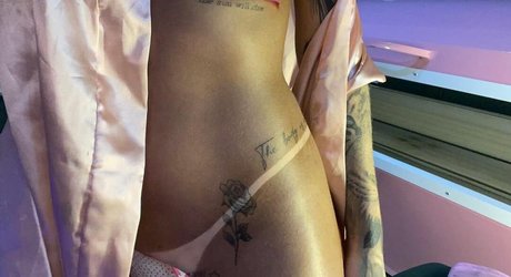 Photo nue de fuite OnlyFans de Kauane Siqueira